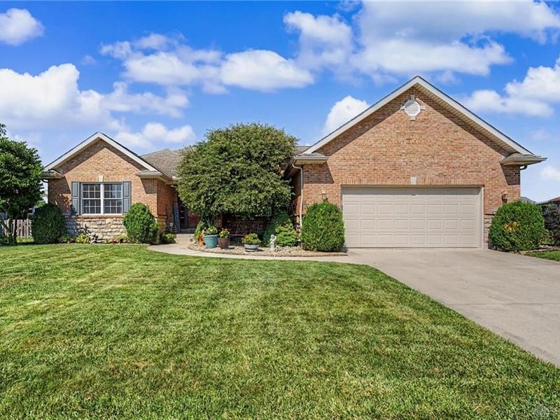 932 Shaftsbury Road, Troy, OH 45373 Photo 10