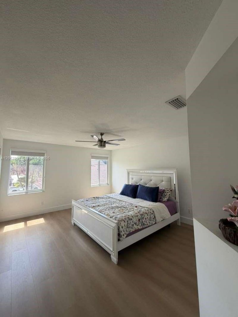 1920 NW 182nd Ter , Pembroke Pines, FL 33029 Photo