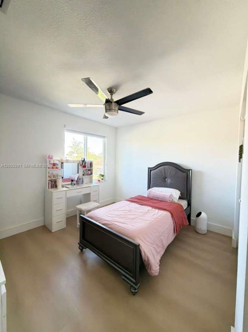 1920 NW 182nd Ter , Pembroke Pines, FL 33029 Photo