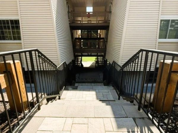 315 Fox Run Lane, Carmel, NY 10512