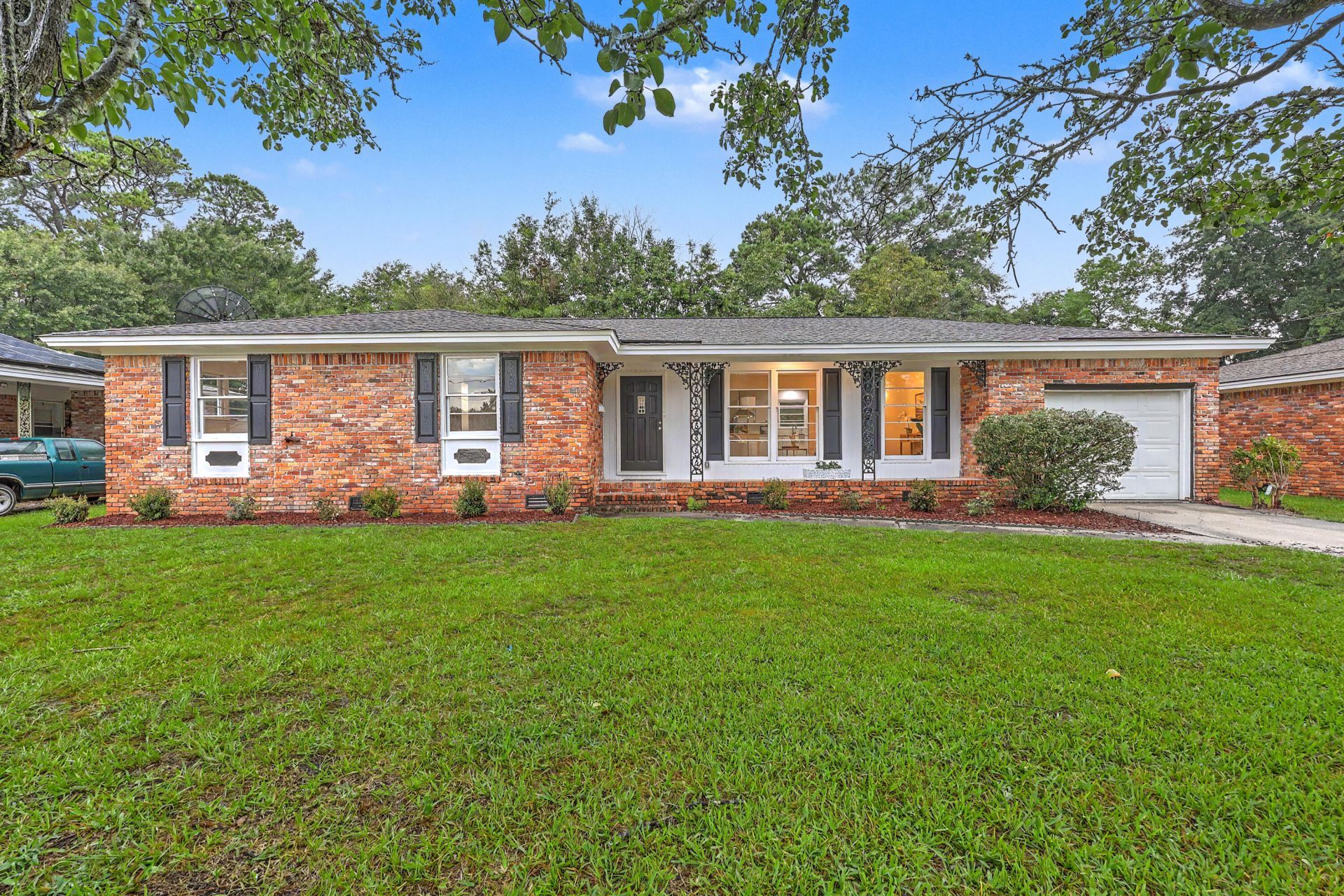 1234 Woodside Drive, Hanahan, SC 29410 Main Photo