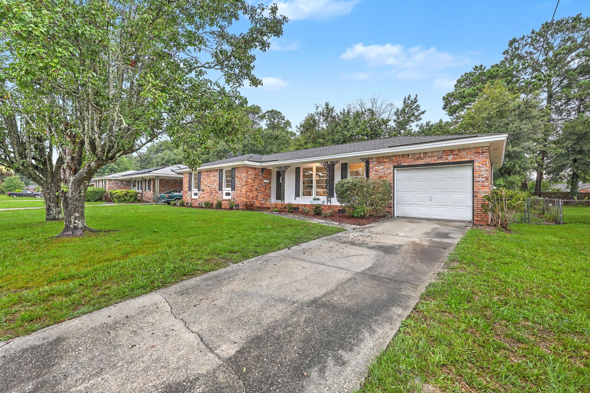 1234 Woodside Drive Photo 31