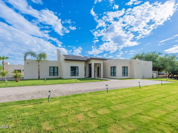 8701 E SUTTON Drive, Scottsdale, AZ 85260