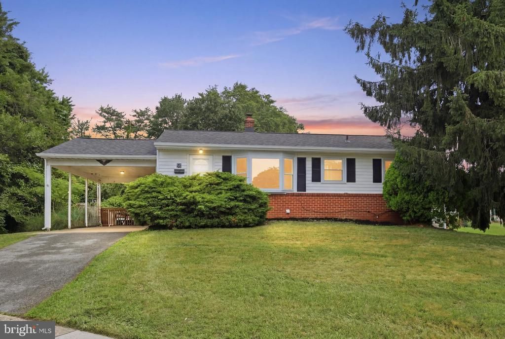 60 Holden Drive, New Castle, DE 19720 Main Photo