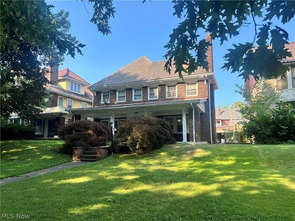 1017 East Boulevard, Cleveland, OH 44108
