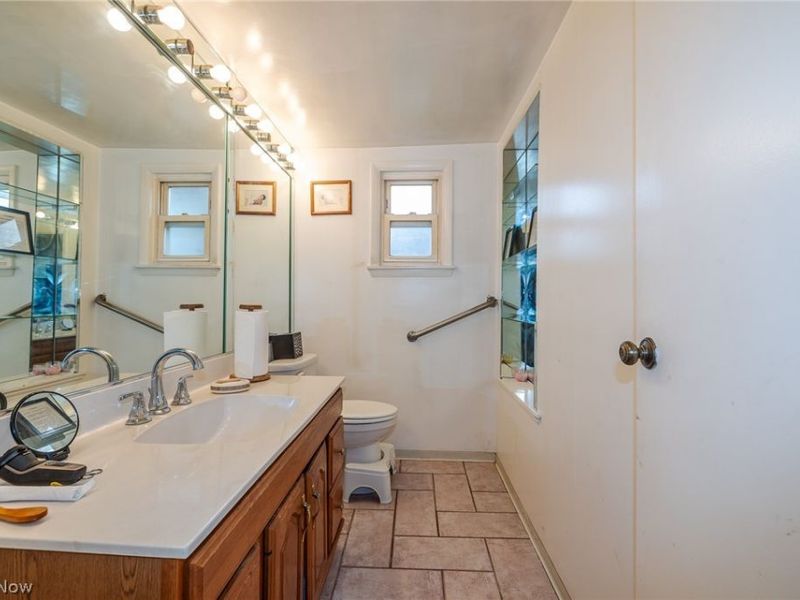 1017 East Boulevard, Cleveland, OH 44108 Photo 21