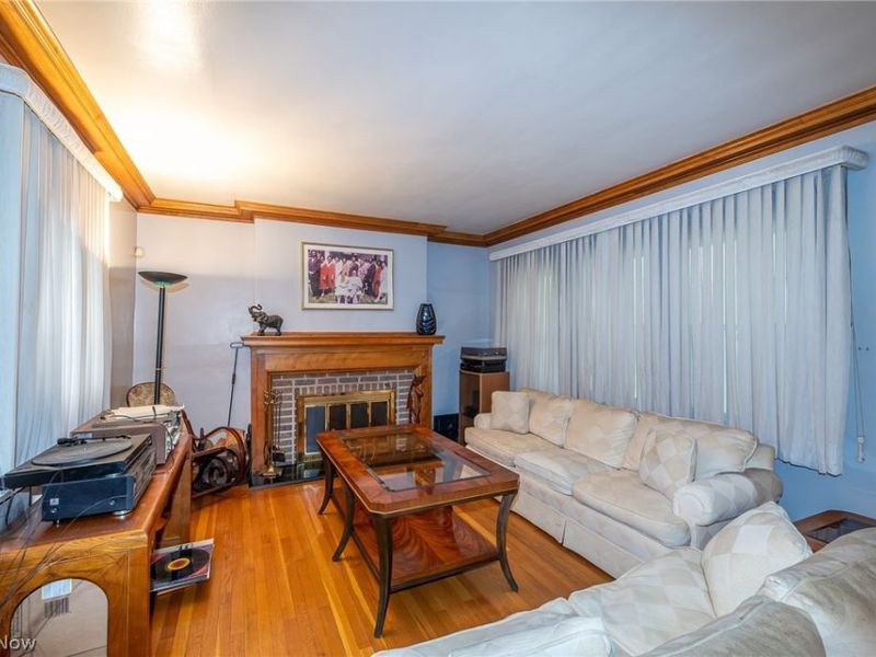 1017 East Boulevard, Cleveland, OH 44108 Photo 3