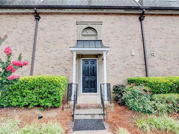 6980 Roswell Road , Unit B3, Atlanta, GA 30328