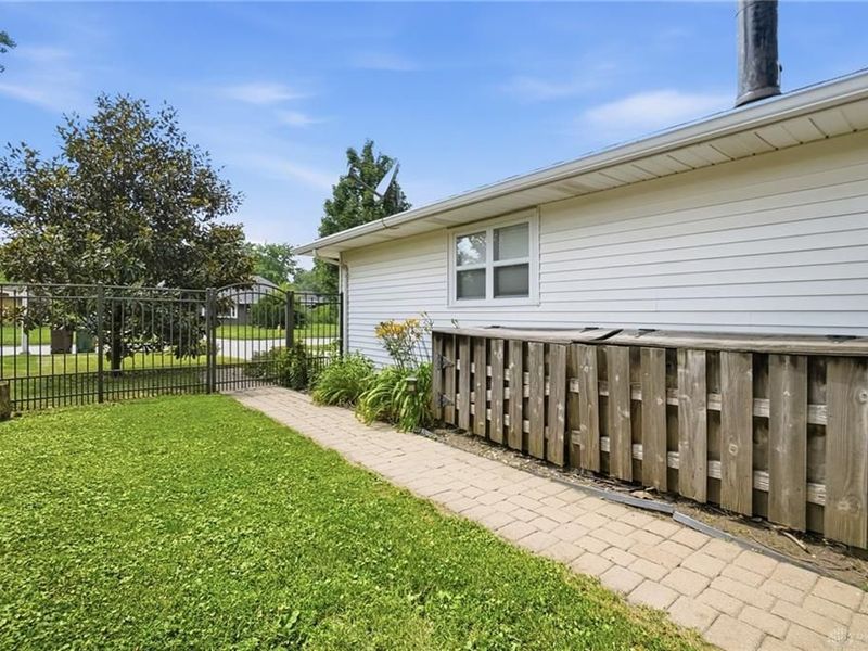 3826 Longridge Drive, Kettering, OH 45429 Photo 23