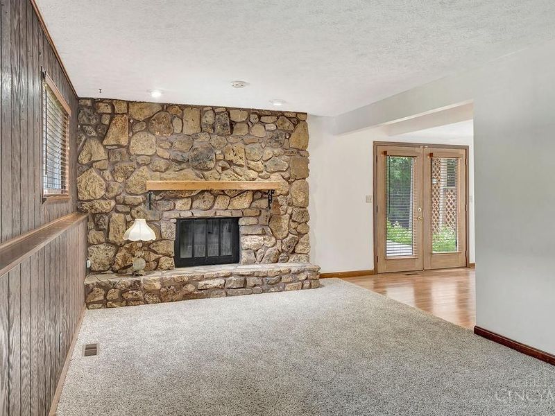 121 Farmington Drive, Hamilton, OH 45013 Photo 16