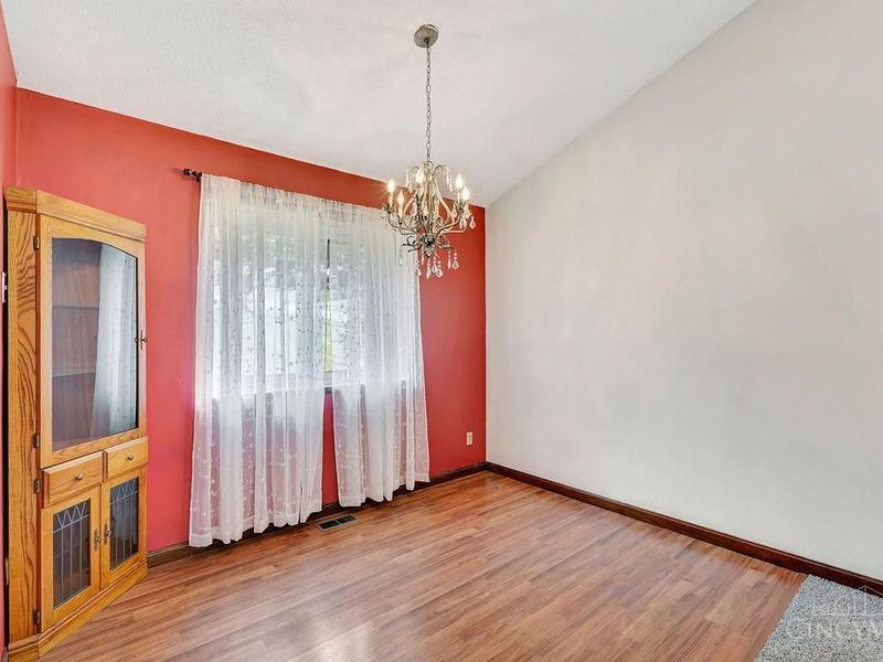 121 Farmington Drive, Hamilton, OH 45013 Photo 8