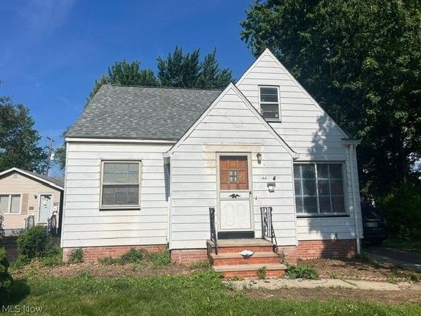 344 E 250th Street , Euclid, OH 44132