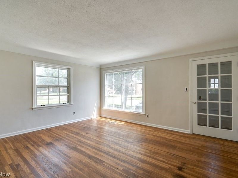 344 E 250th Street, Euclid, OH 44132 Photo 10