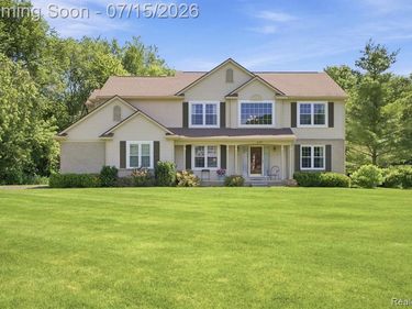 4638 Fox Chase Drive, White Lake Twp, MI 48383