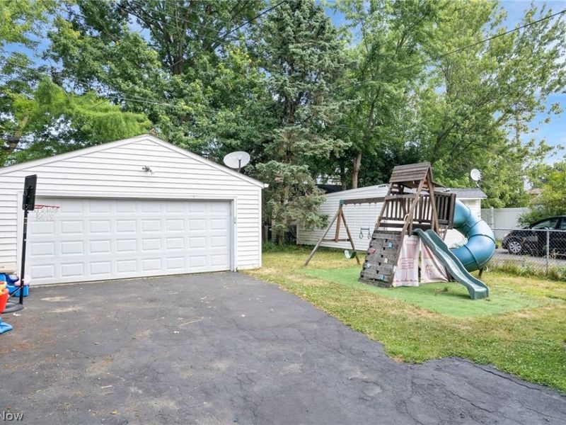 4493 Groveland Road, University Heights, OH 44118 Photo 33