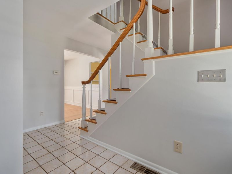 1501 Candlewood Drive, Columbus, OH 43235 Photo 6