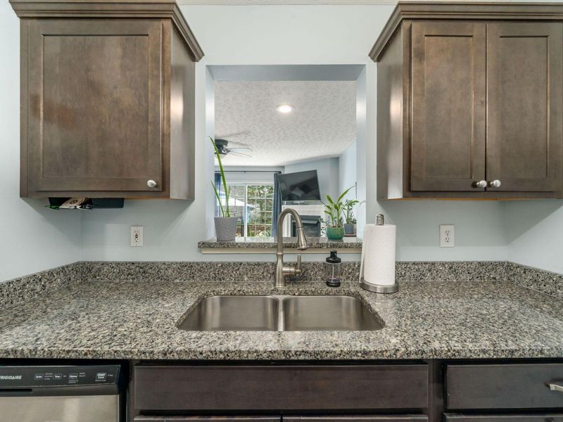 4043 Parkcove Drive, Unit 19A, Columbus, OH 43230 Photo 11