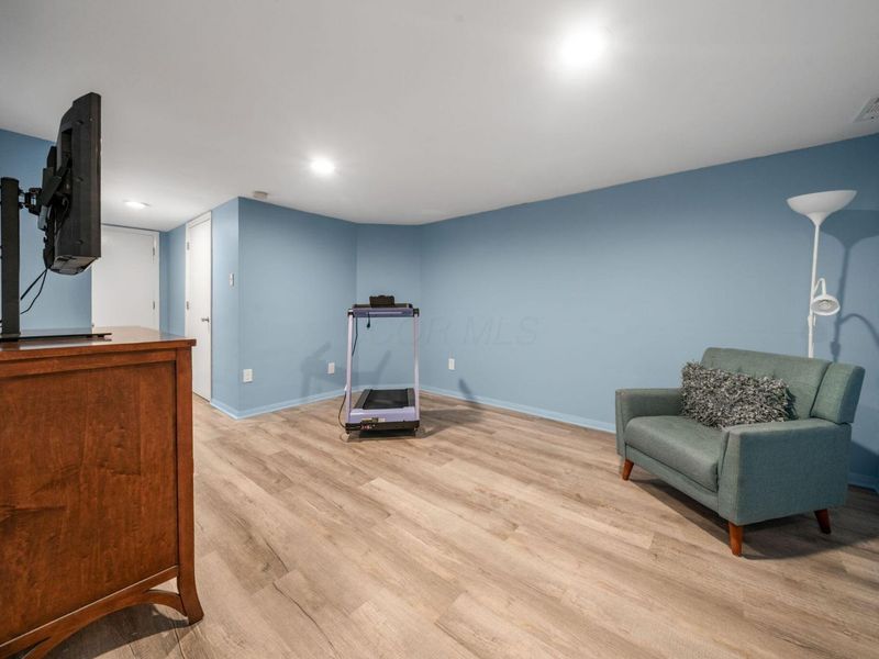 4043 Parkcove Drive, Unit 19A, Columbus, OH 43230 Photo 32