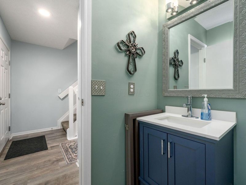 4043 Parkcove Drive, Unit 19A, Columbus, OH 43230 Photo 6