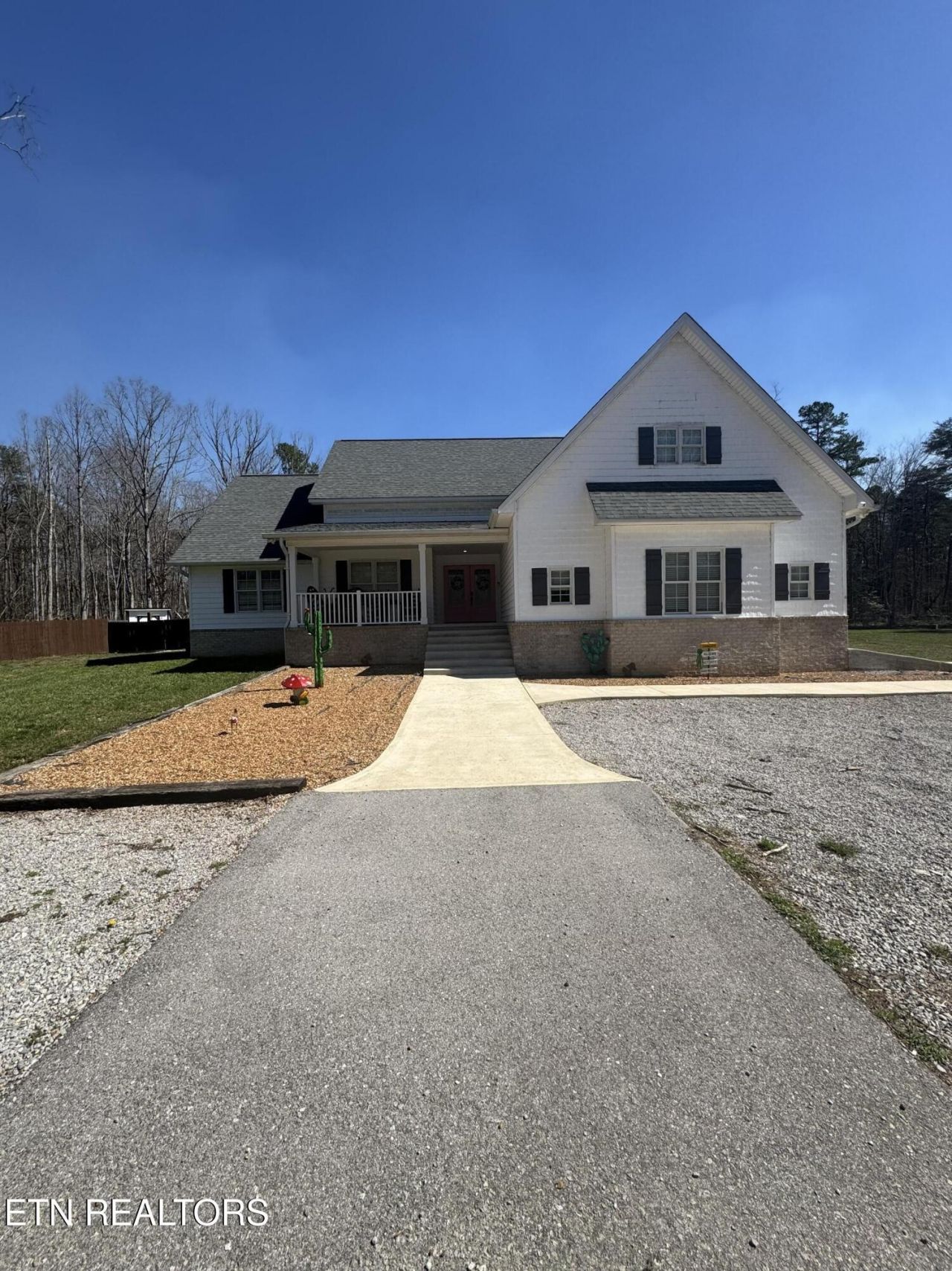 841 Spearhead Circle , Clarkrange, TN 38553 Main Photo