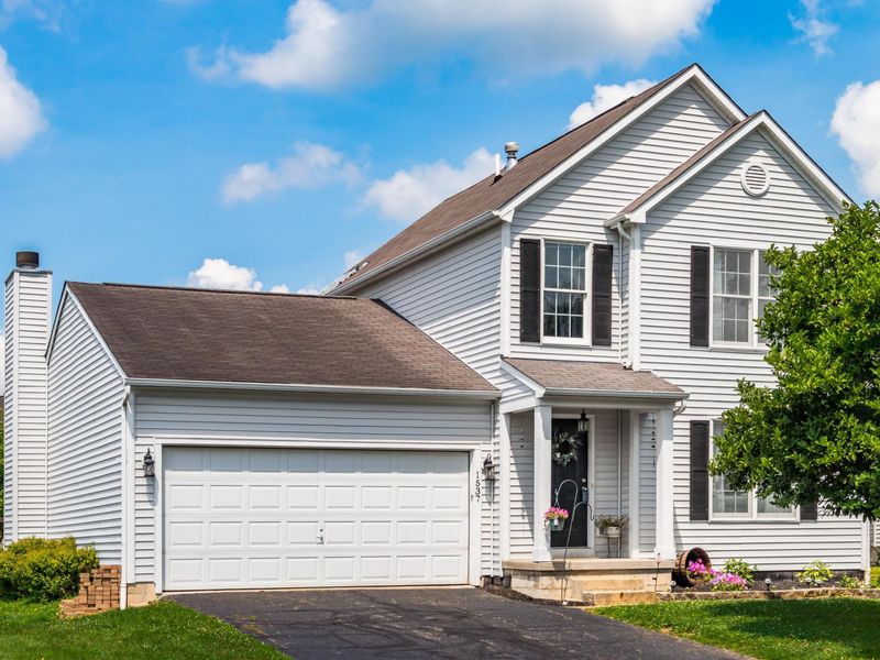 1537 Mallard Circle E, Newark, OH 43055 Photo 2