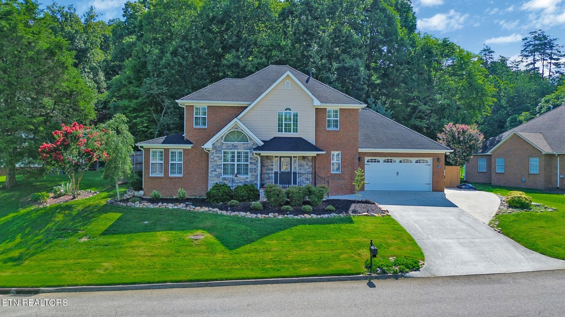 2000 Cascade Falls Lane, Knoxville, TN 37931 Main Photo