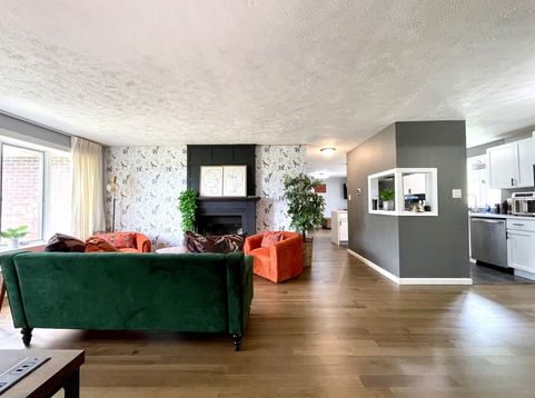 Main Photo
