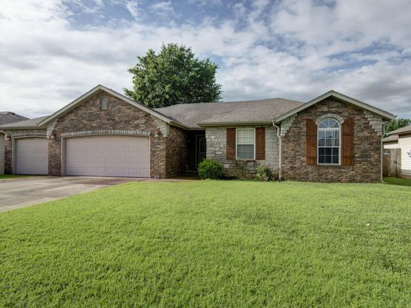 4776 W Stanford Street , Springfield, MO 65802