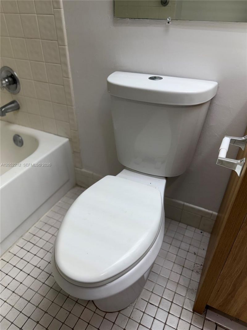 1000 SW 125th Ave, Unit 402N, Pembroke Pines, FL 33027 Photo