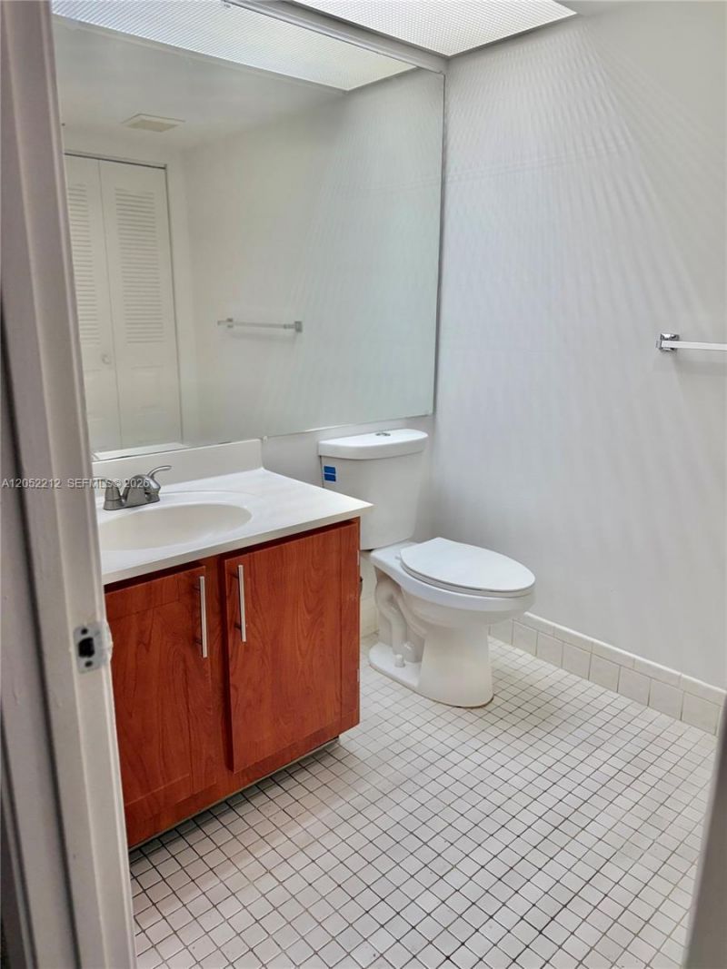 1000 SW 125th Ave, Unit 402N, Pembroke Pines, FL 33027 Photo