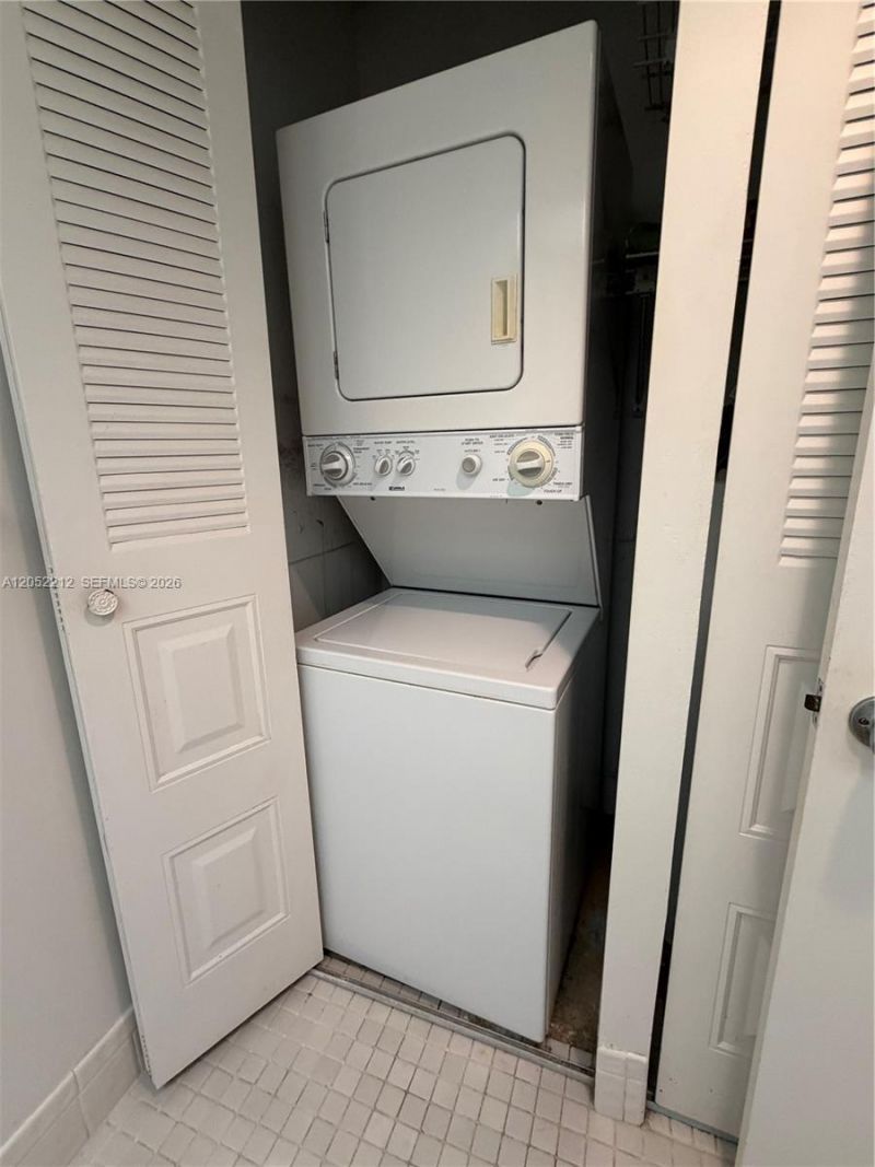 1000 SW 125th Ave, Unit 402N, Pembroke Pines, FL 33027 Photo