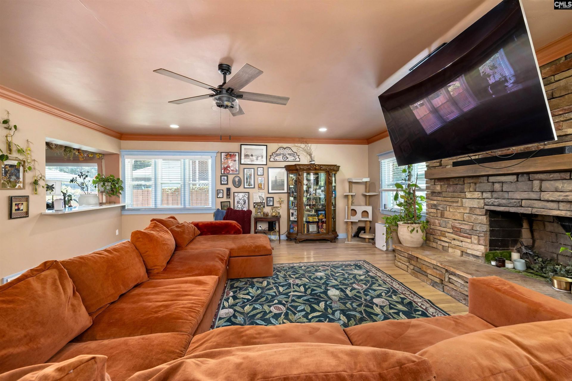 1628 Bristol Drive  Photo 8
