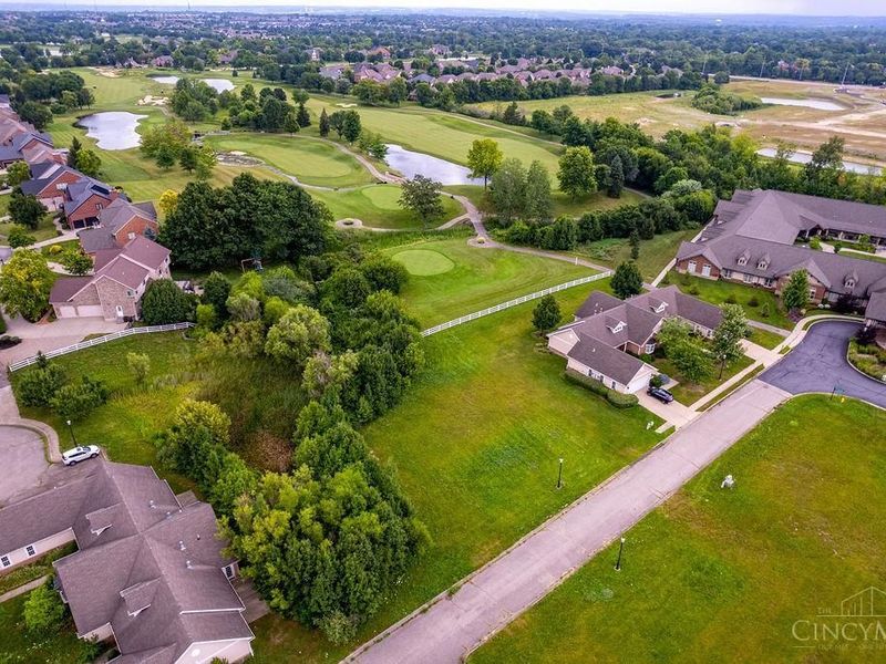 8176 Course View Drive, Liberty Township, OH 45069 Photo 4