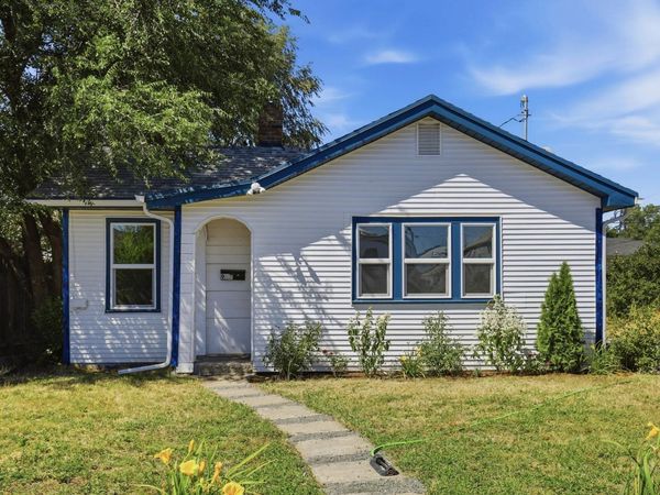 923 E Courtland Ave, Spokane, WA 99207