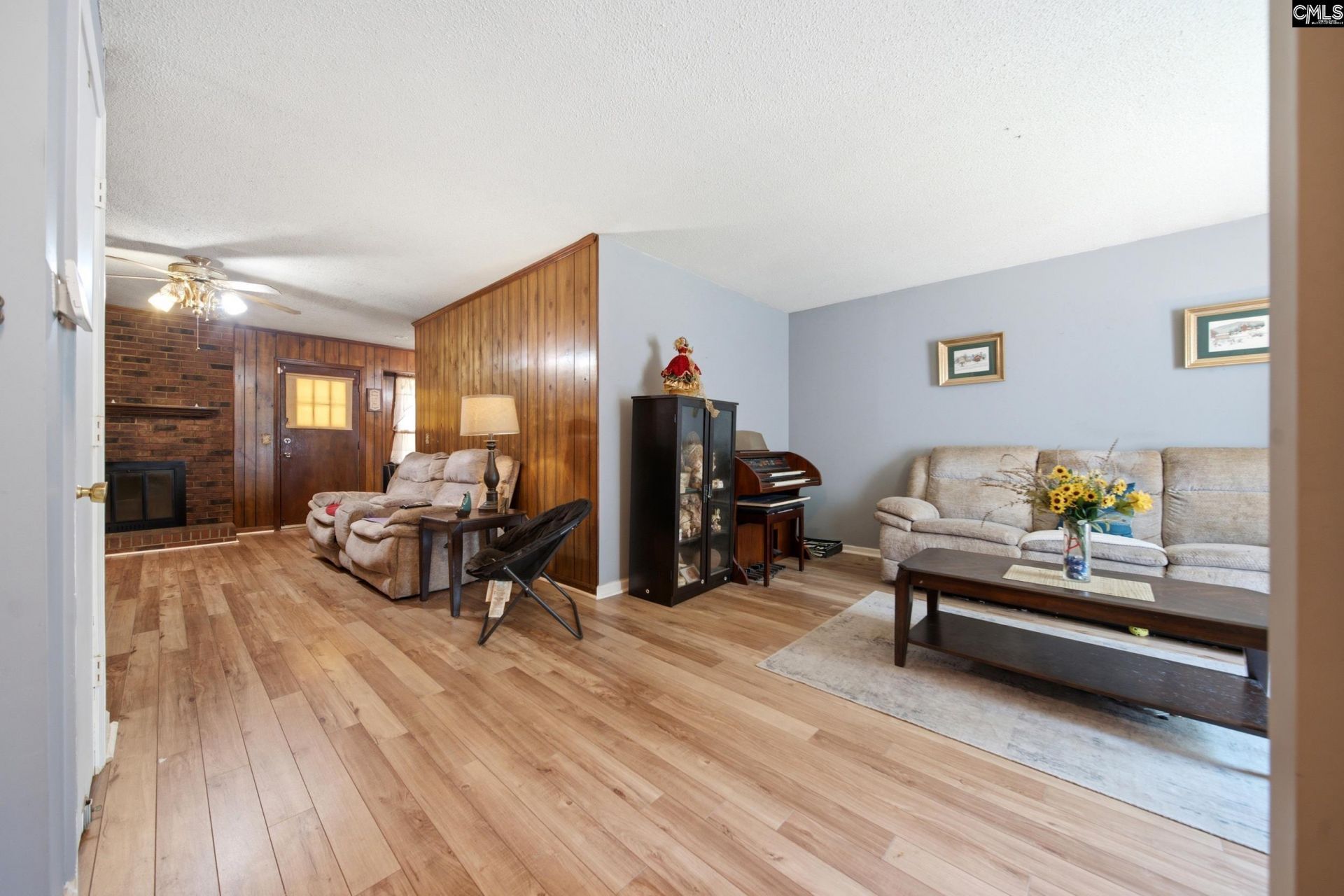 5641 Longview Road Photo 4
