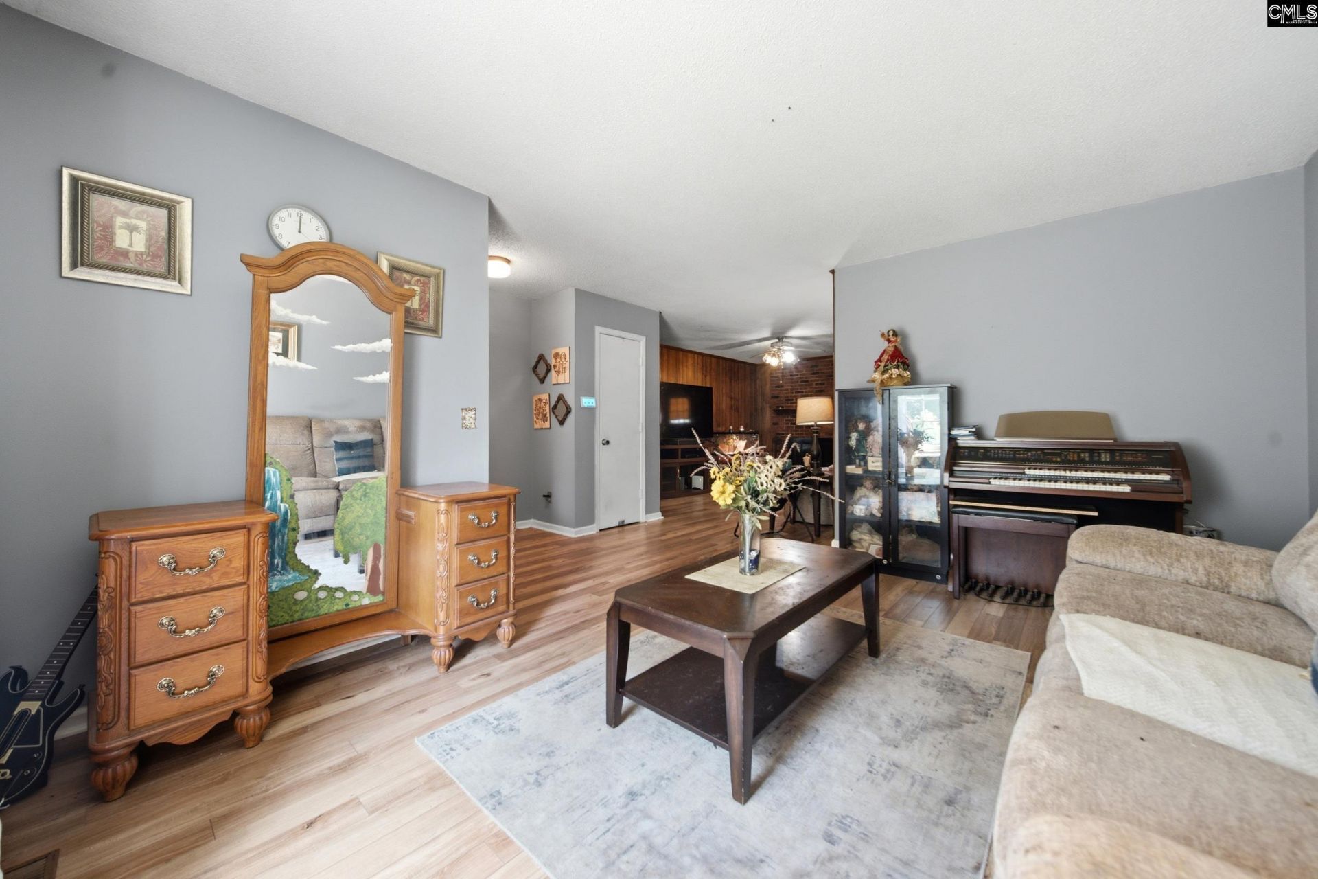 5641 Longview Road Photo 5