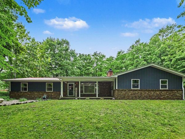 5661 Way Road NW, Rapid City, MI 49676