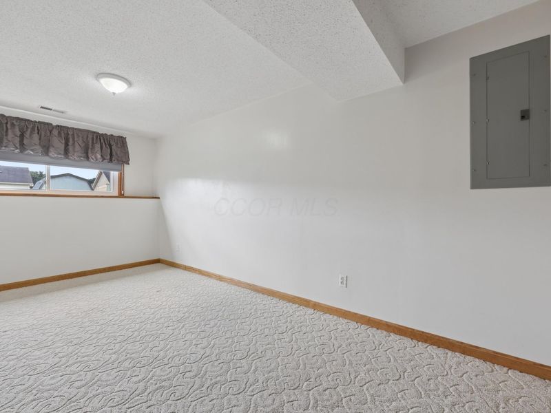 1667 Carolina Drive, Newark, OH 43055 Photo 38
