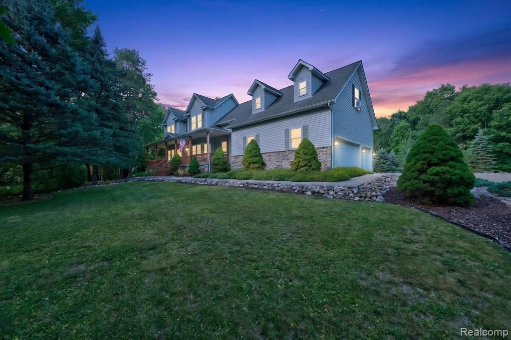 2523 Pheasant Run, Brandon Township, MI 48462 Main Photo