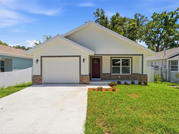 1319 E CHURCH STREET , PLANT CITY, FL 33563