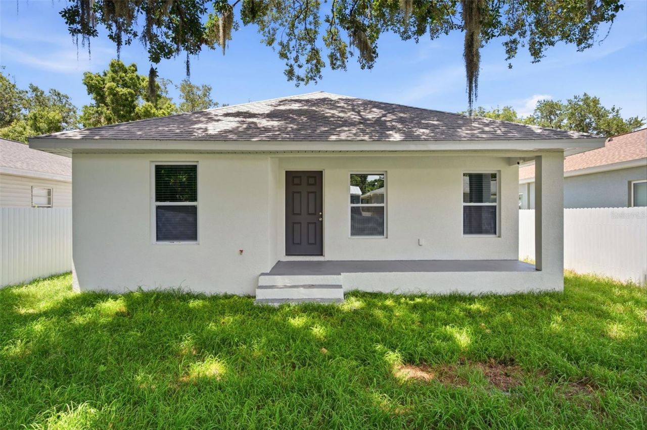 1319 E Church Street , Plant City, FL 33563 Photo