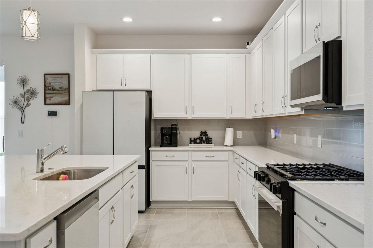 6808 Serpent Hawk Lane , Howey in the Hills, FL 34737 Photo
