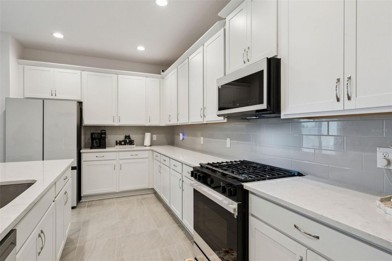 6808 Serpent Hawk Lane , Howey in the Hills, FL 34737 Photo