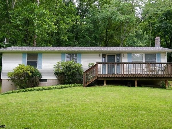 90 Musconetcong River Rd, Lebanon, NJ 07882