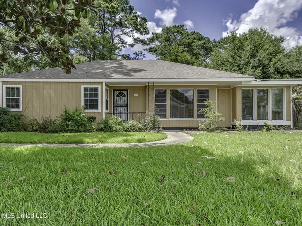 748 E Northside Drive, Jackson, MS 39206
