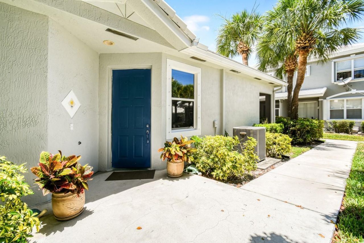 4952 Southard Street , Greenacres, FL 33463 Photo