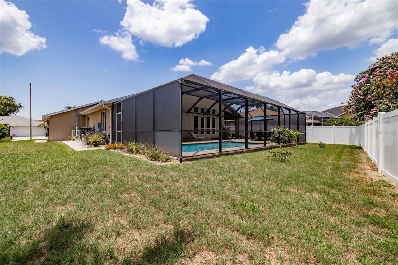 1617 Vistoso Lane, Sun City Center, FL 33573 Photo