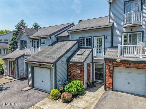 22 Lakeview Road, Saratoga Springs, NY 12866