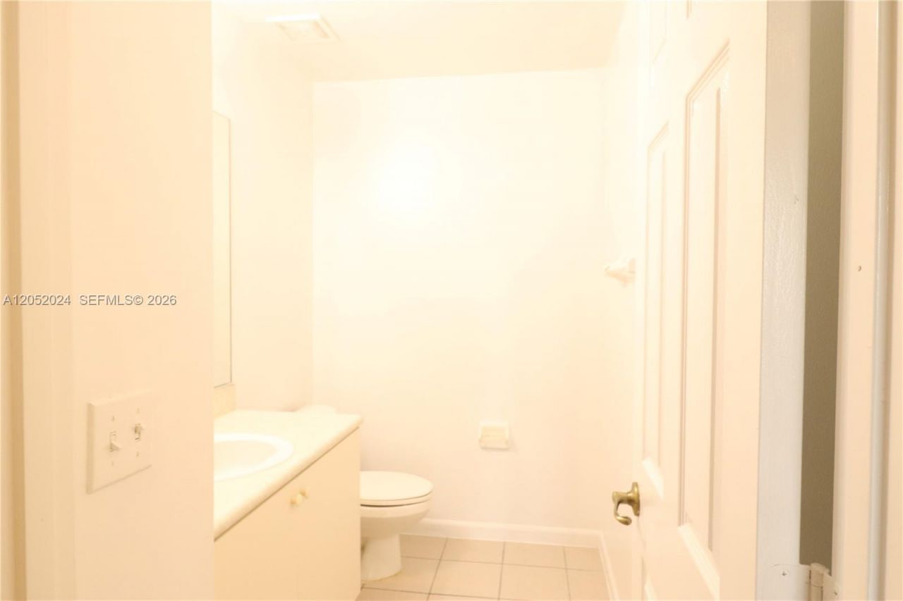9990 NW 19th Pl , Unit 9990, Sunrise, FL 33322 Photo