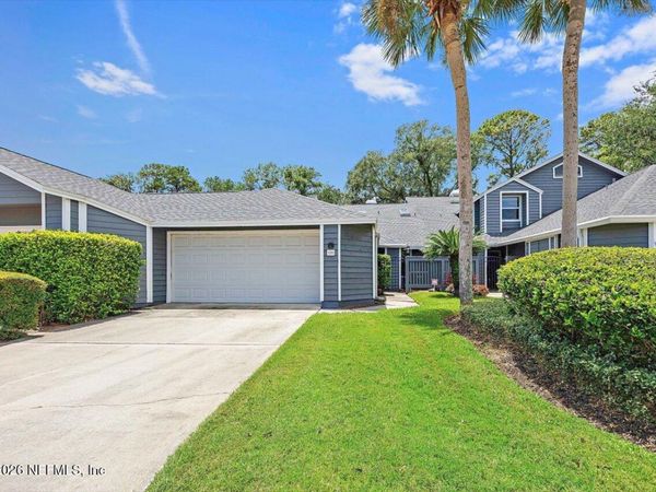 131 WILLOW POND Lane, Ponte Vedra Beach, FL 32082
